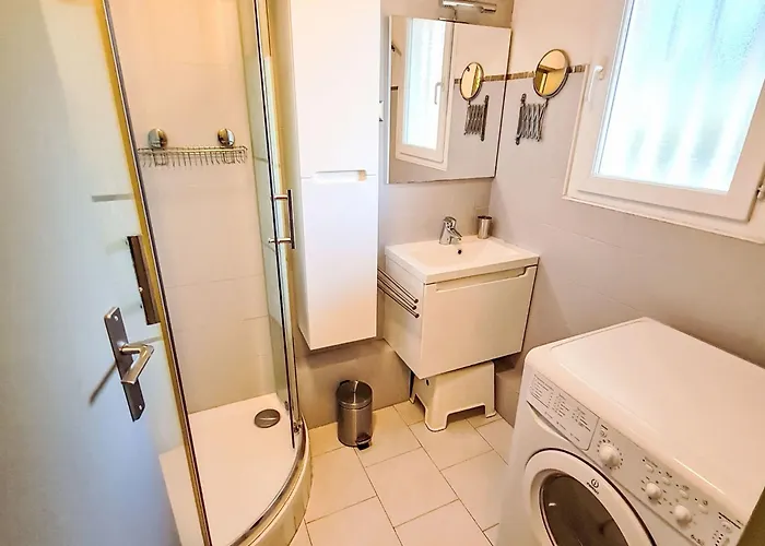 Mimosa By Interhome Six-Fours-les-Plages